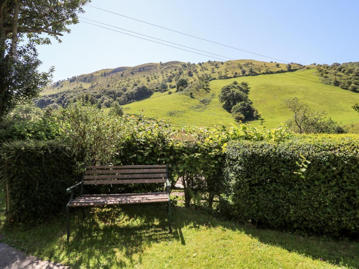 Dolgenau Hir - The Barn Holiday home *