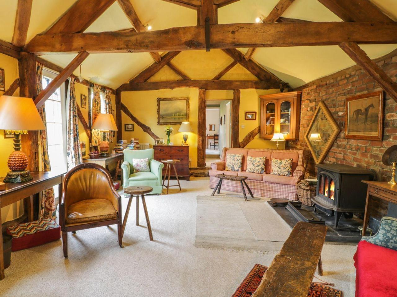 Dolgenau Hir - The Barn Holiday home *
