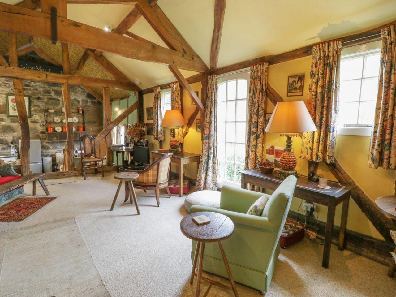 Dolgenau Hir - The Barn Holiday home Trefeglwys